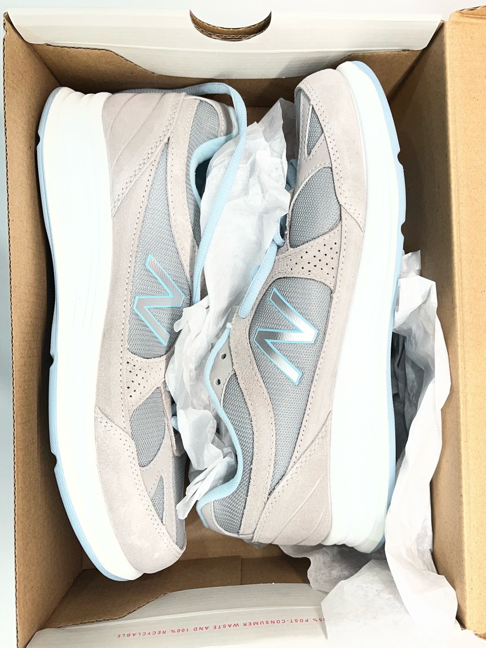New Balance Gray & Light Blue Running Shoes - Picture 3 of 8